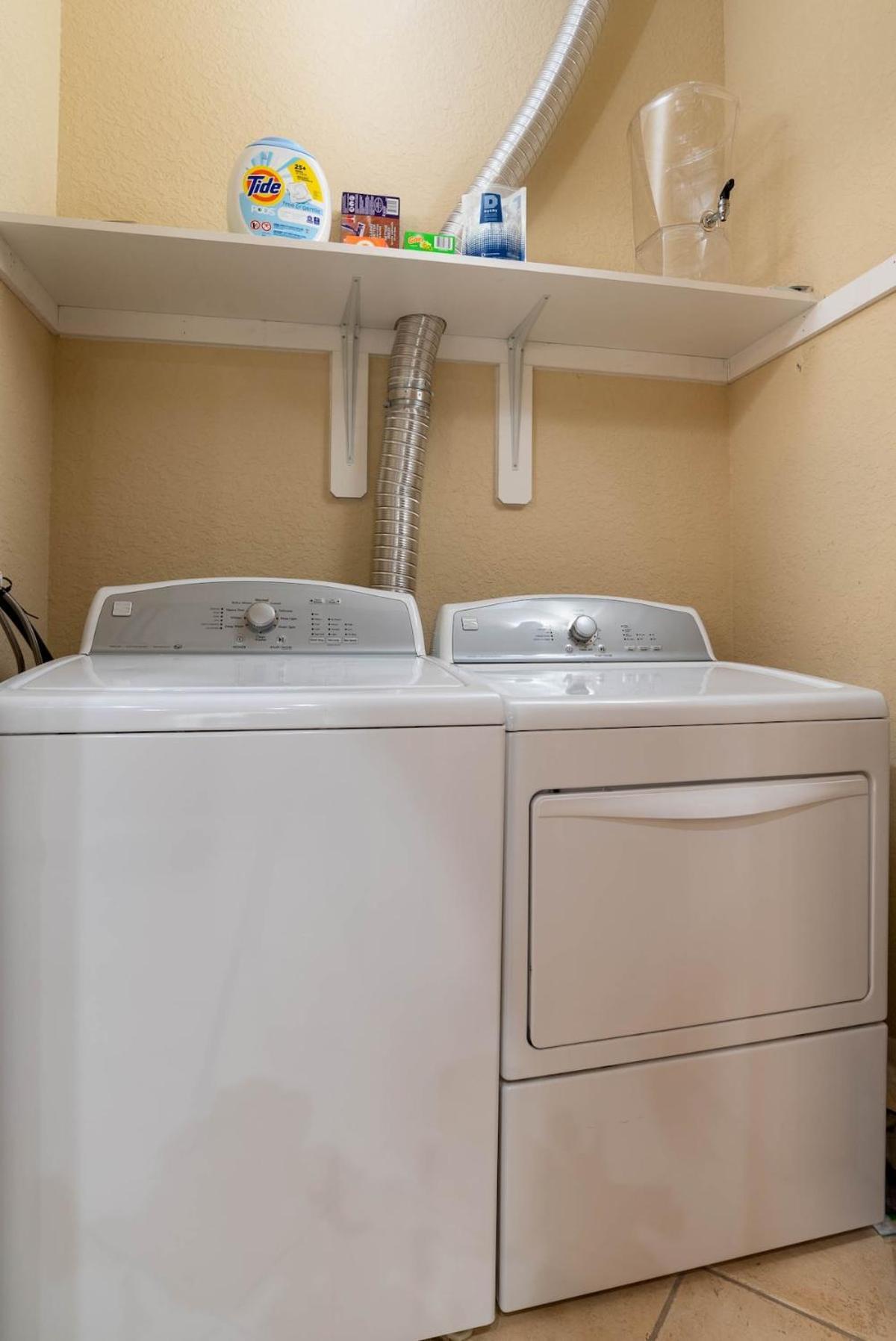 Modern Dt Home-king Size Bed-patios-long Stays-wifi Orlando