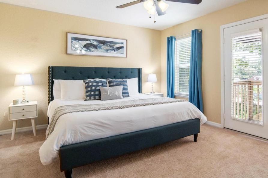 Modern Dt Home-king Size Bed-patios-long Stays-wifi *