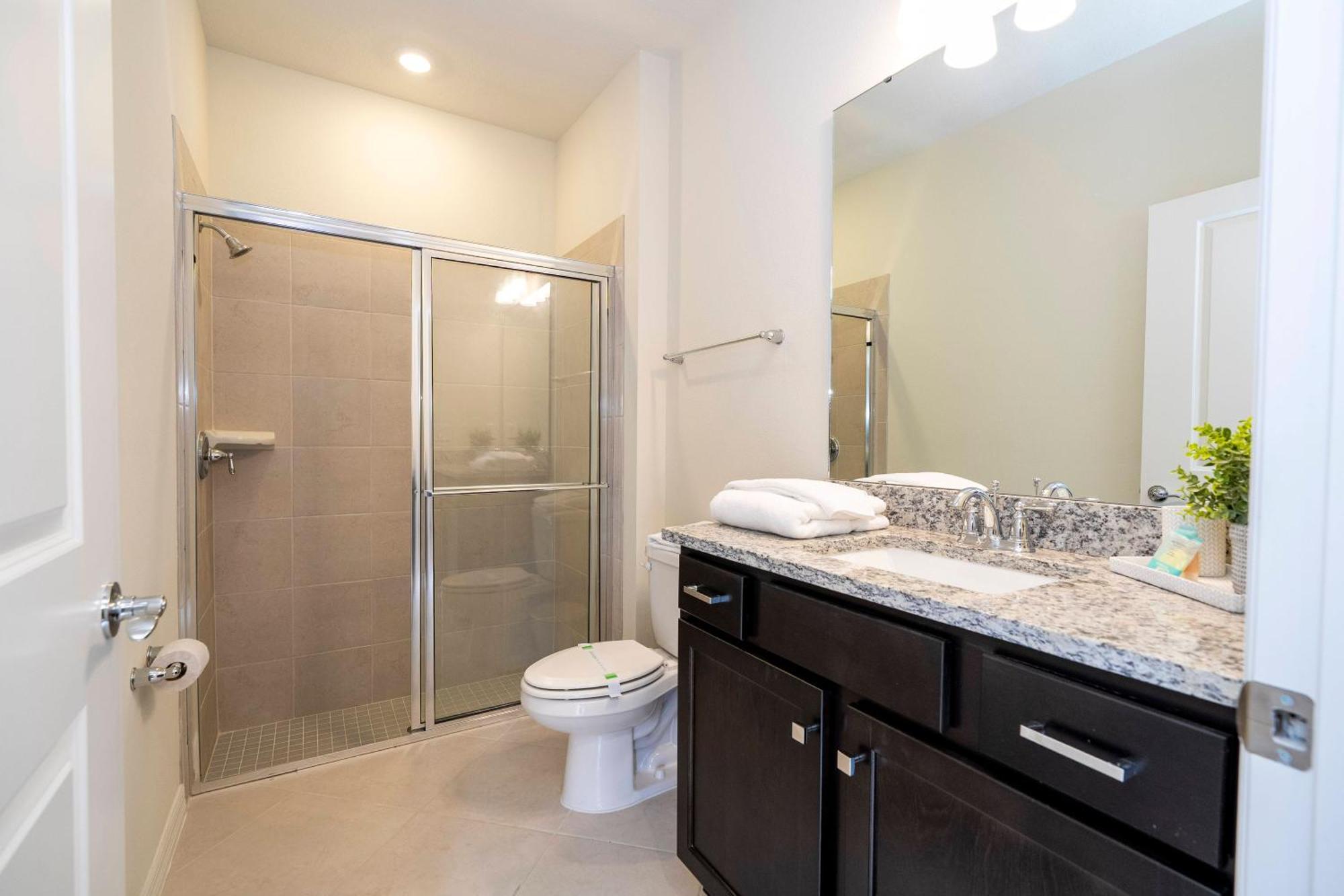 Holiday home Gorgeous Townhome W 5bd Close To 1141 *