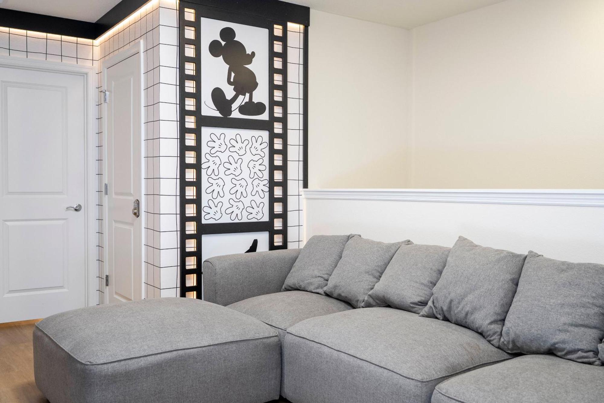 Gorgeous Townhome W 5bd Close To 1141 Holiday home Orlando