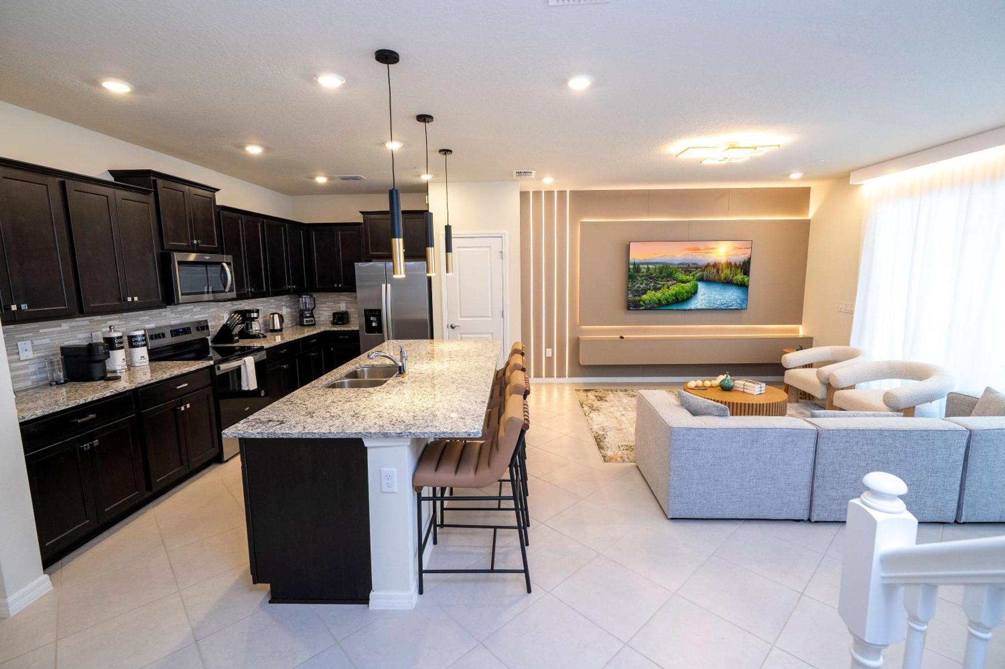 Gorgeous Townhome W 5bd Close To 1141 *