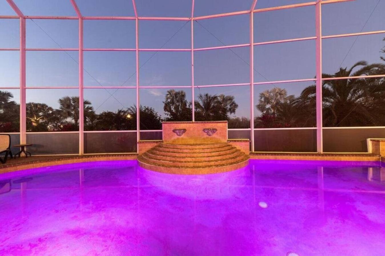 Luxury Pool - View Holiday home *
