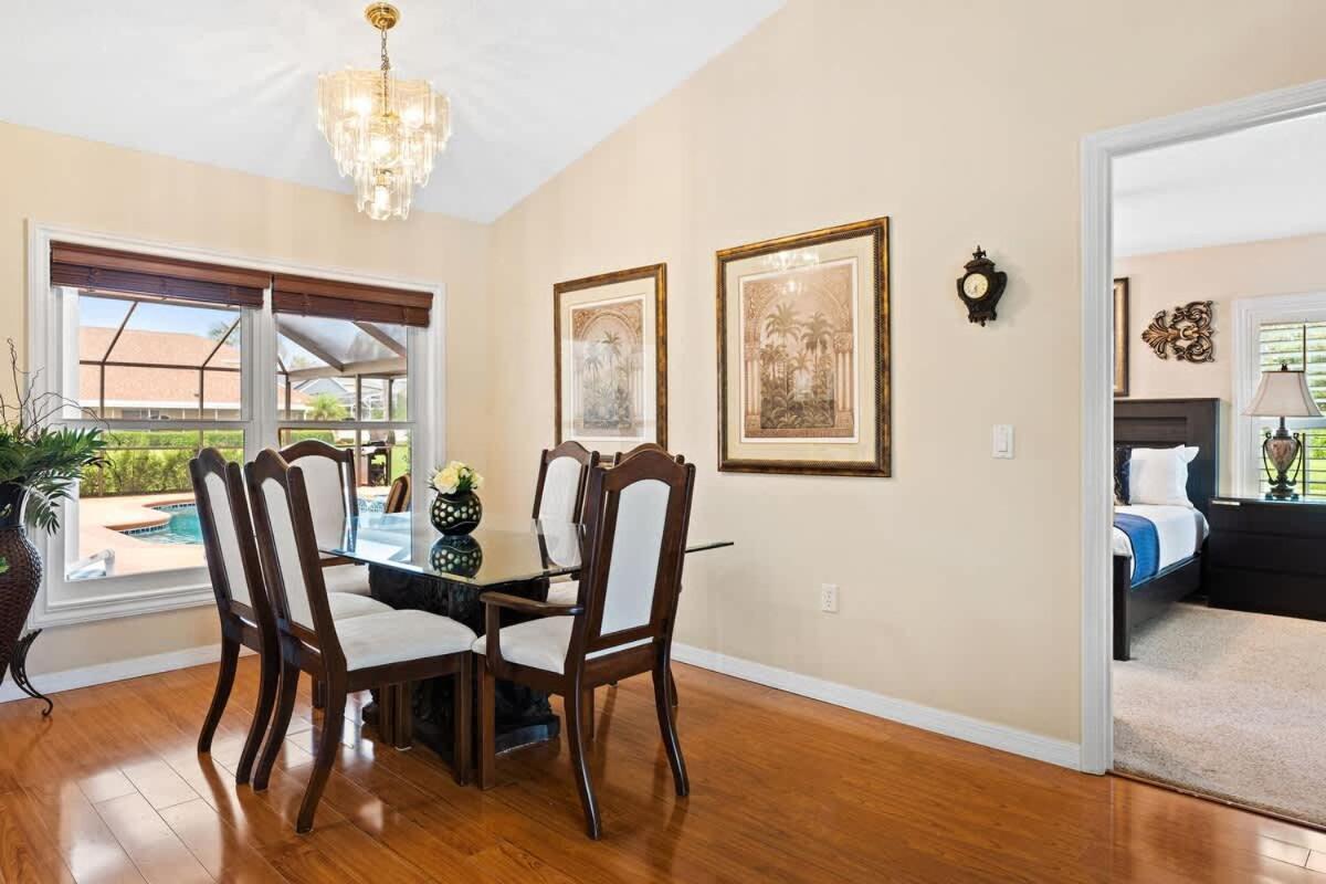 Dedicated Work Space And Game 4br Oi2800 Holiday home Orlando