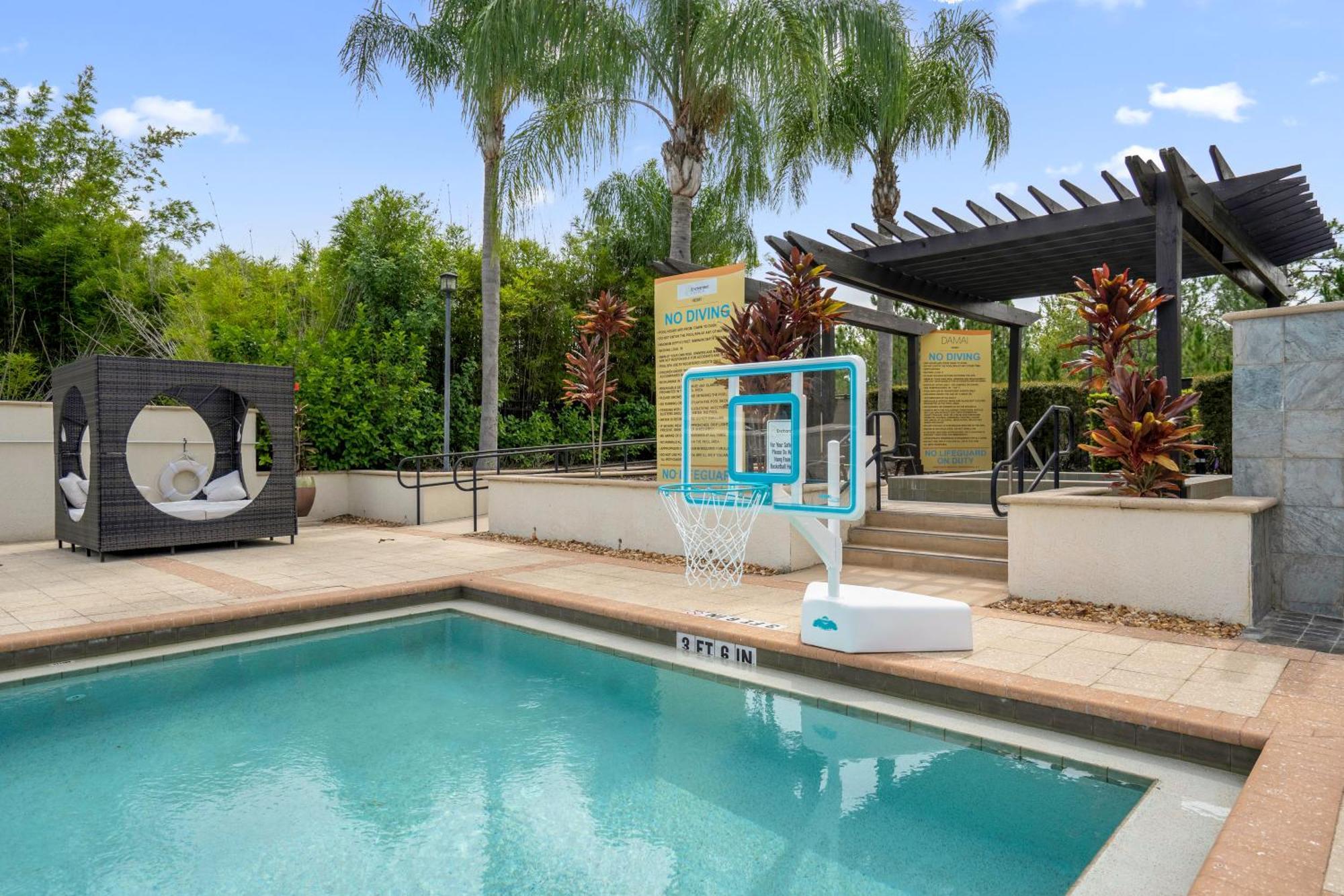 Easter Sale! Freshly Renovated Townhome By Disney! Holiday home Orlando