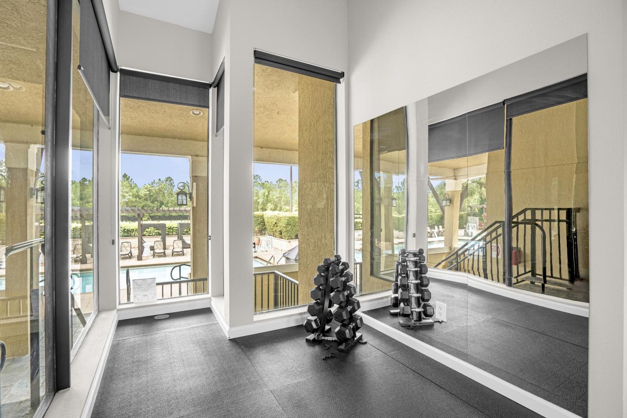 Holiday home Easter Sale! Freshly Renovated Townhome By Disney! Orlando