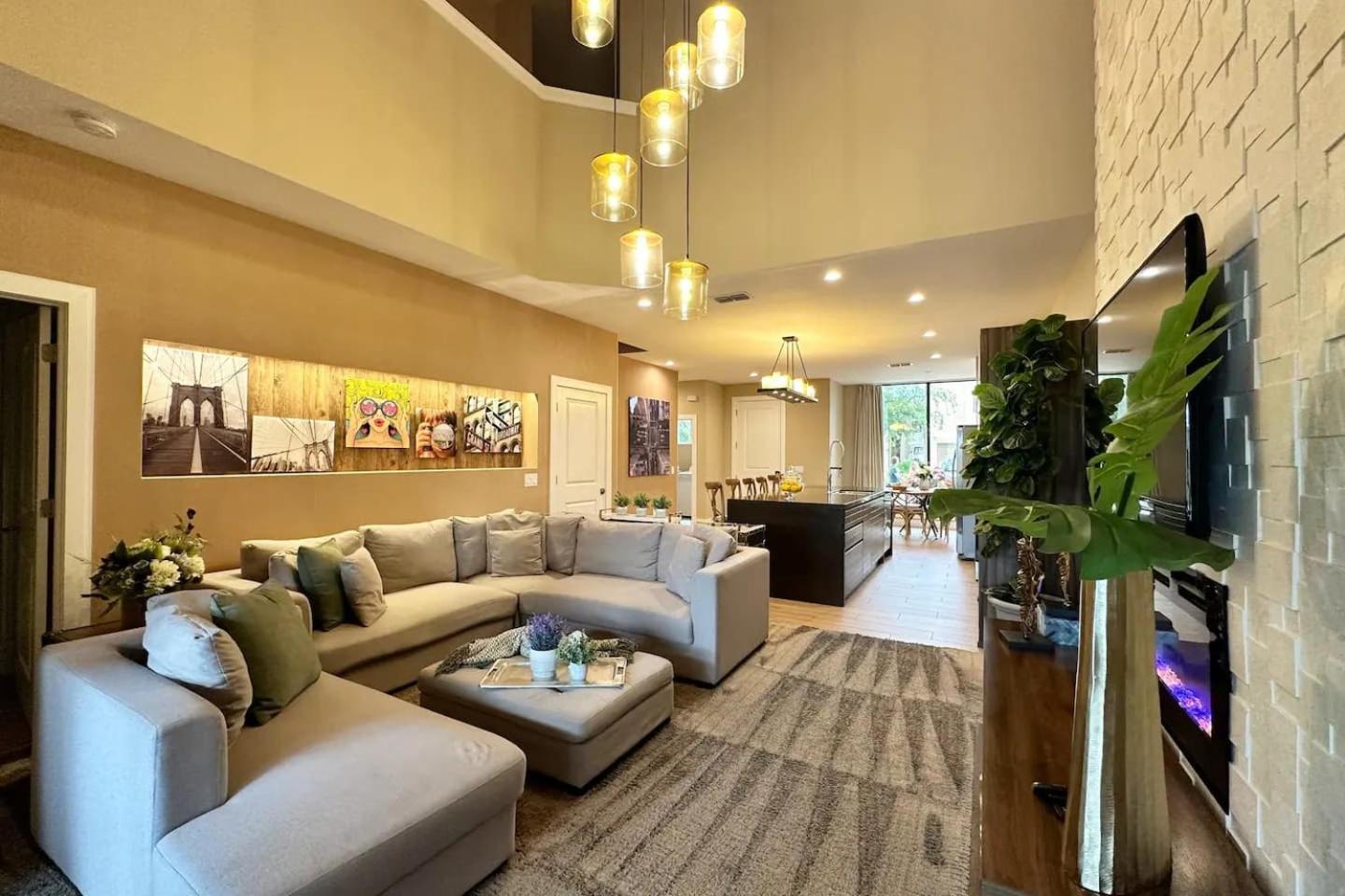 Holiday home Sophisticated 4 En W Private Hot Tub & Bb Orlando