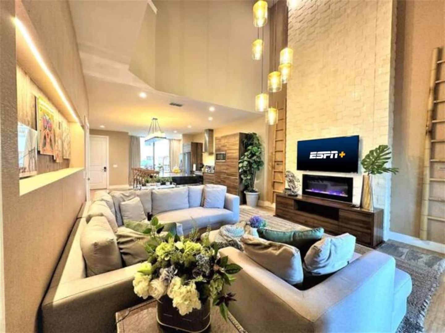 Sophisticated 4 En W Private Hot Tub & Bb