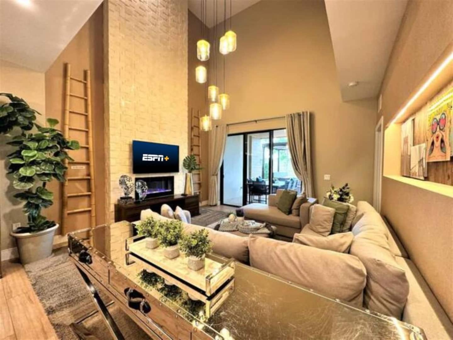 Sophisticated 4 En W Private Hot Tub & Bb * Orlando