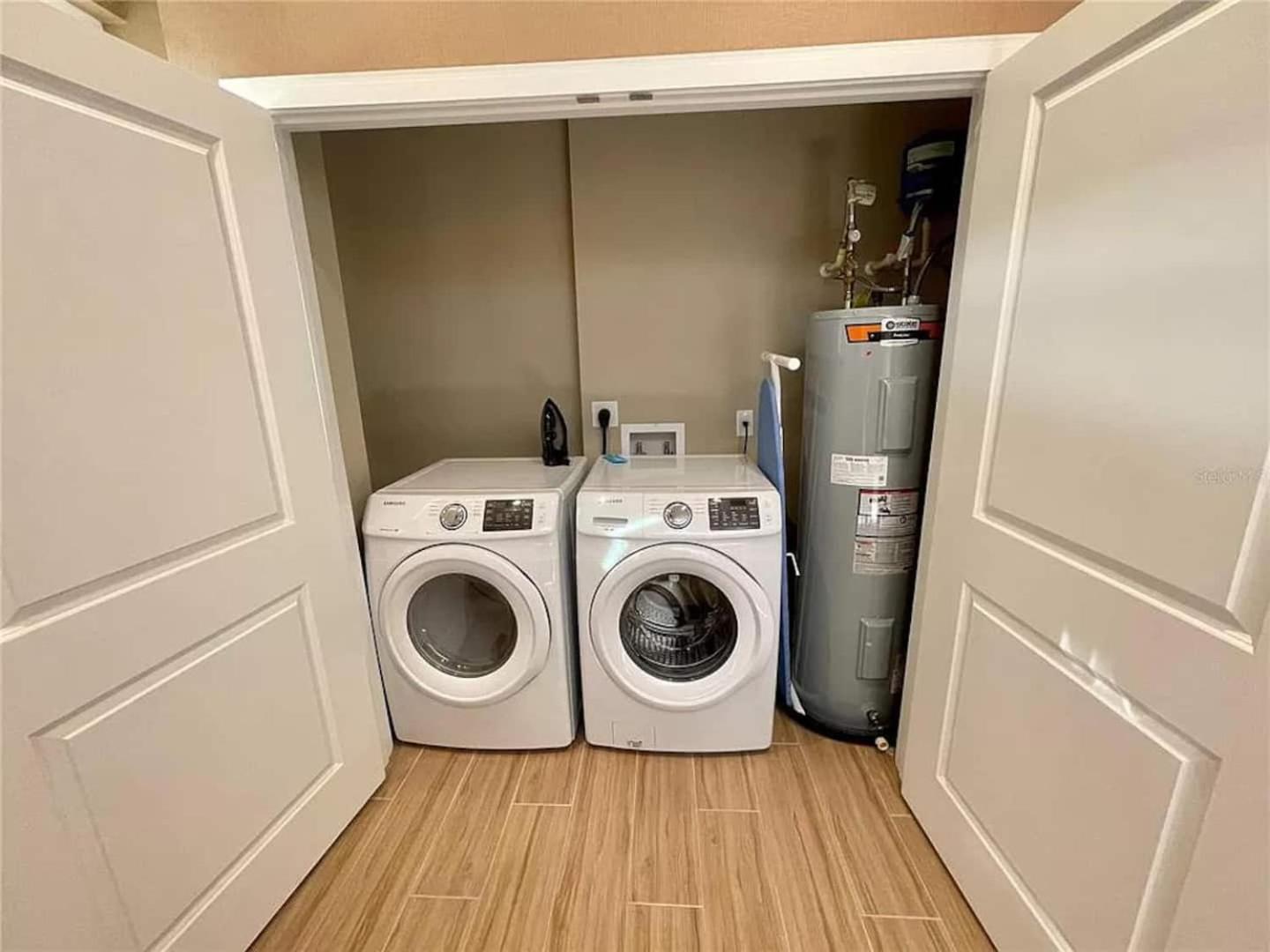 Family W Bbq, 7 Min From Disney, Accessible Holiday home Orlando