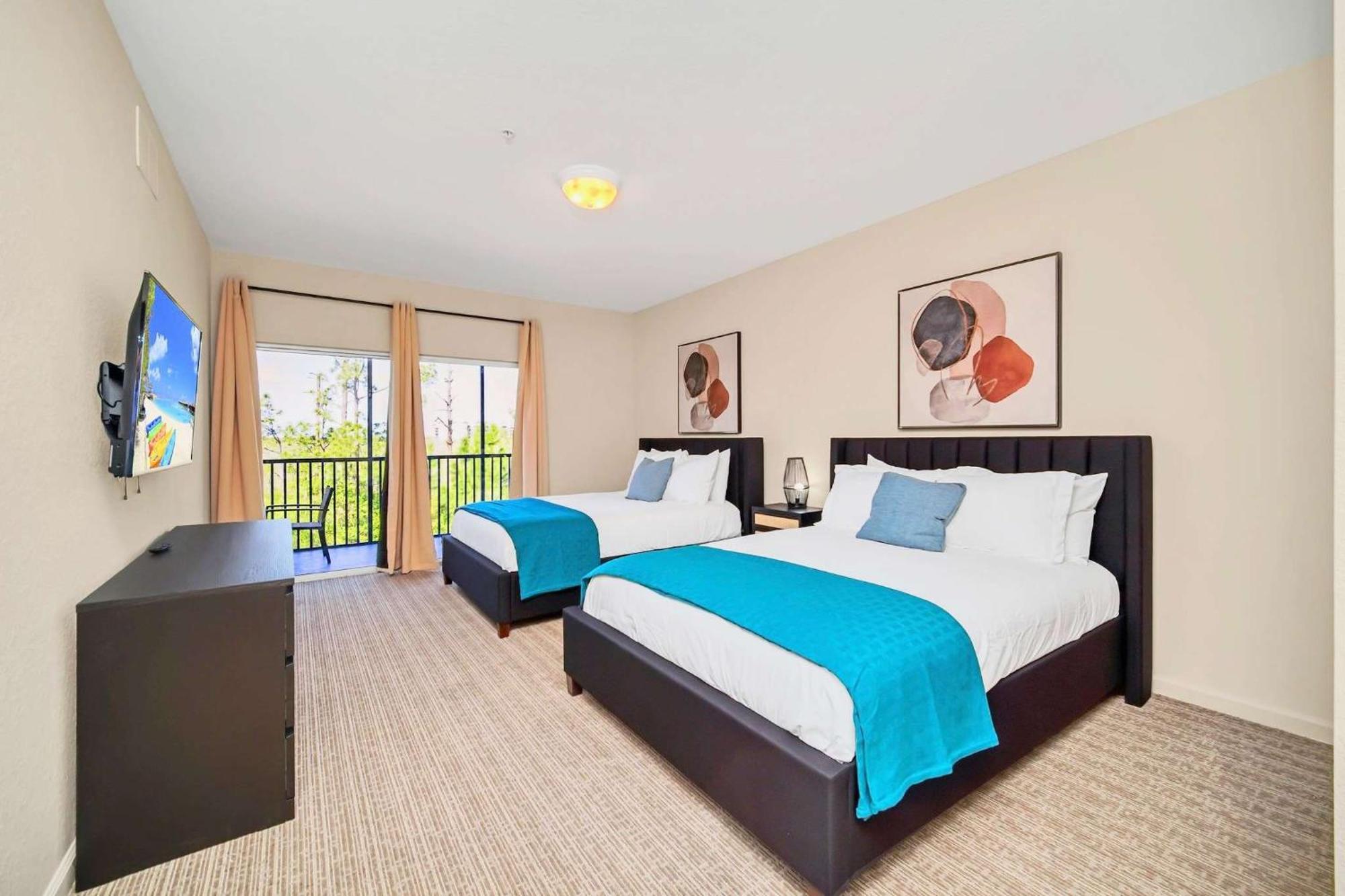 Holiday home Stunning 2br With Hot Tub And Pool, Near Disney!