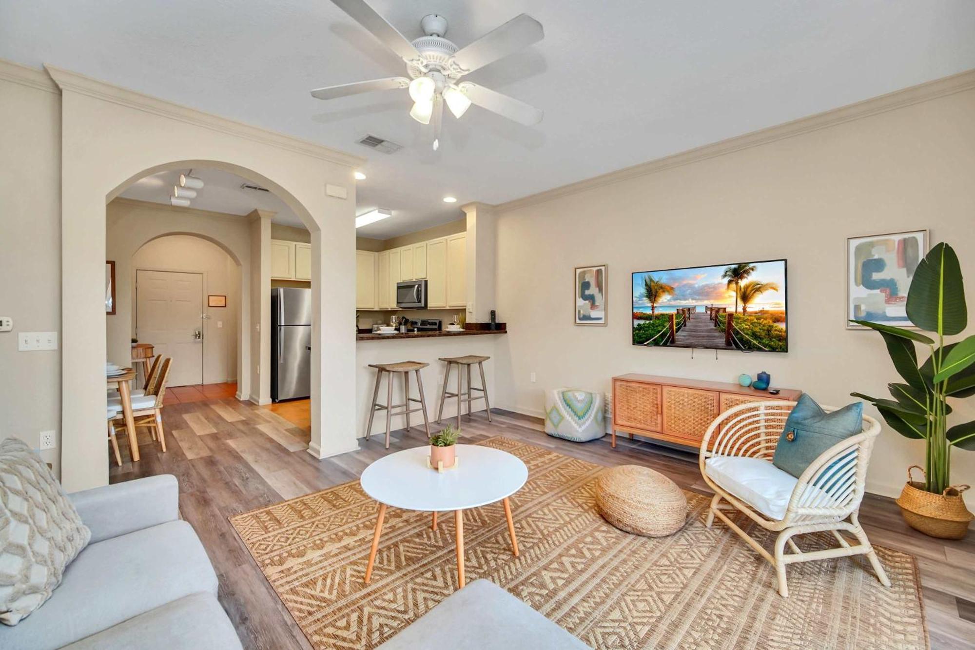 Bright 3br With Pool And Hot Tub, Close To Disney! Holiday home Orlando