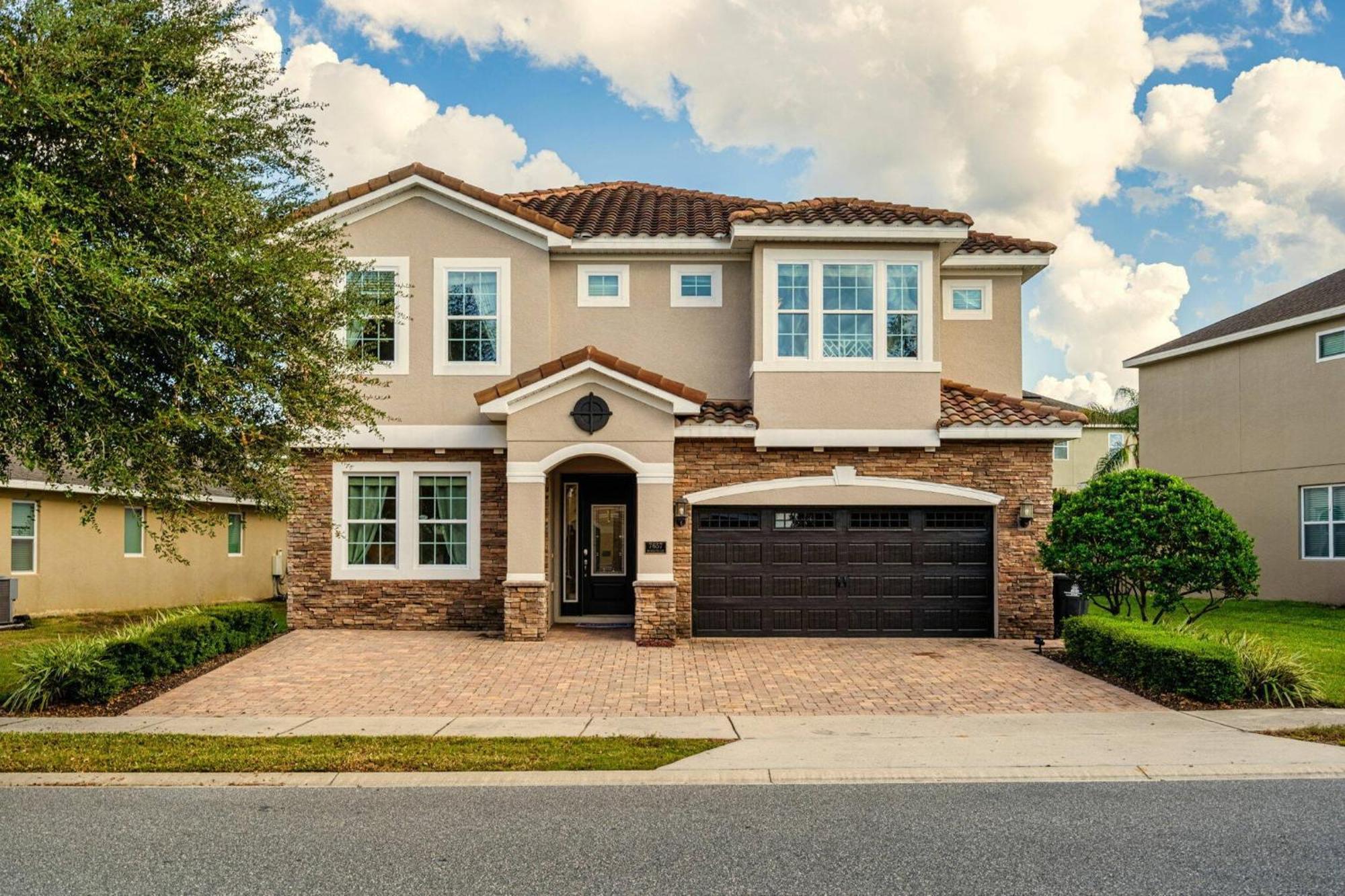 - Encore 1565 Villa Orlando