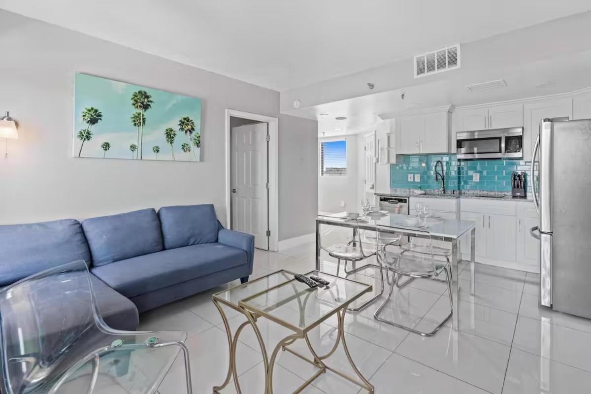 Apartment 2701 Enclave Near Univesal-lakeview *
