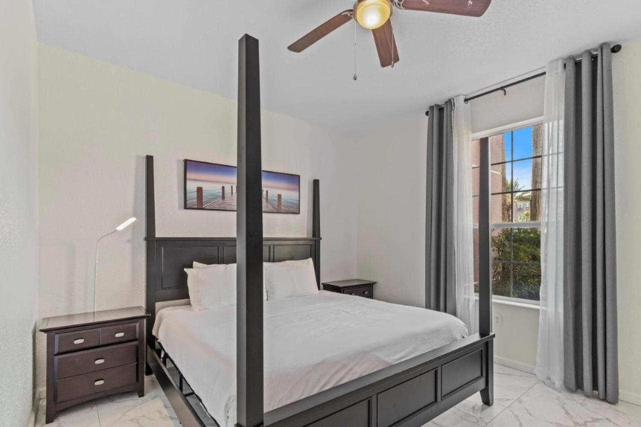 Apartment 4840 One-of-a-kind Luxury 4 Bd At Vista Cay 107 Orlando
