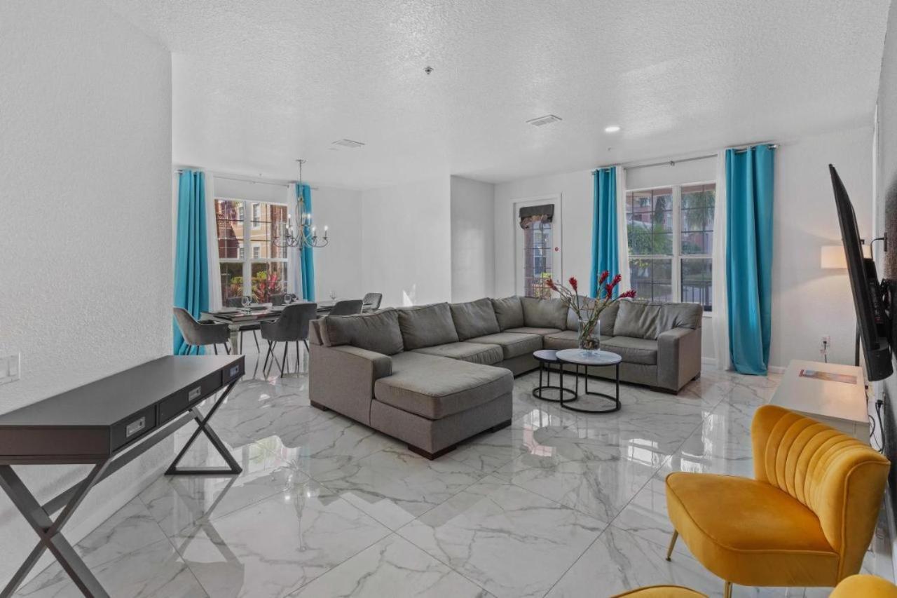 Apartment 4840 One-of-a-kind Luxury 4 Bd At Vista Cay 107 Orlando