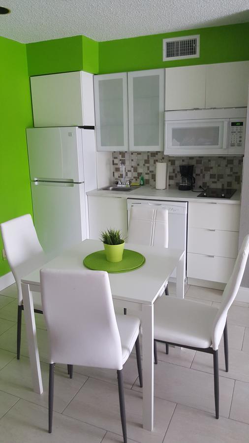 Apartment Beautiful Only 5 Min From Disney Orlando