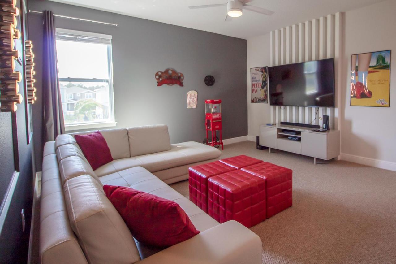 Holiday home 8 Bedroom Vacation With Pool 2107 *