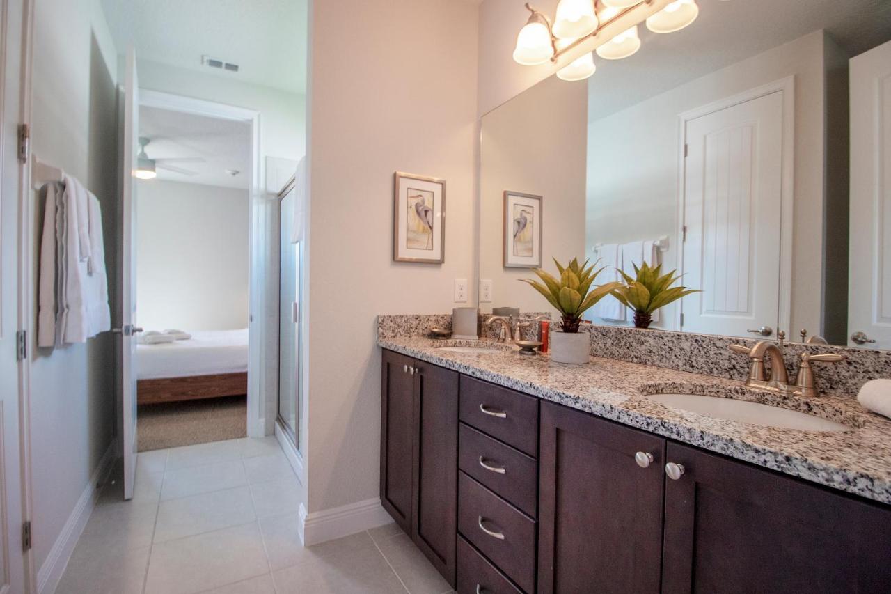 8 Bedroom Vacation With Pool 2107 * Orlando