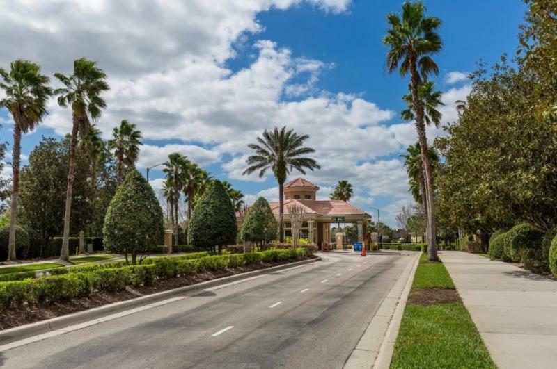 Lovely 3 Bedroom 2 Bath Area * Orlando