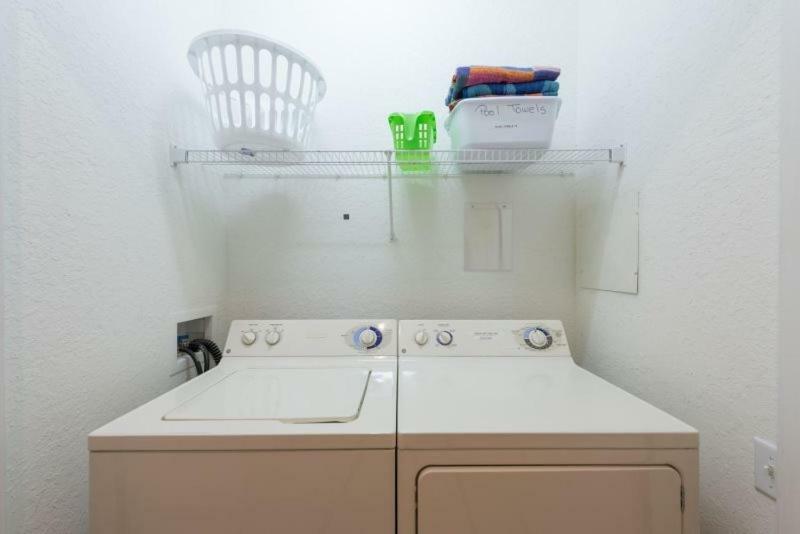 Lovely 3 Bedroom 2 Bath Area