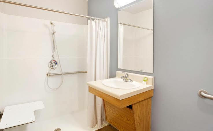 Extended Stay America Select Suites - Orlando - East