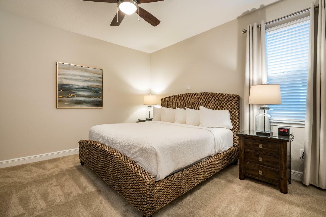 Cozy Near By Rentyl With Private Pool, Air Hockey Table & Amenities - 201b Orlando