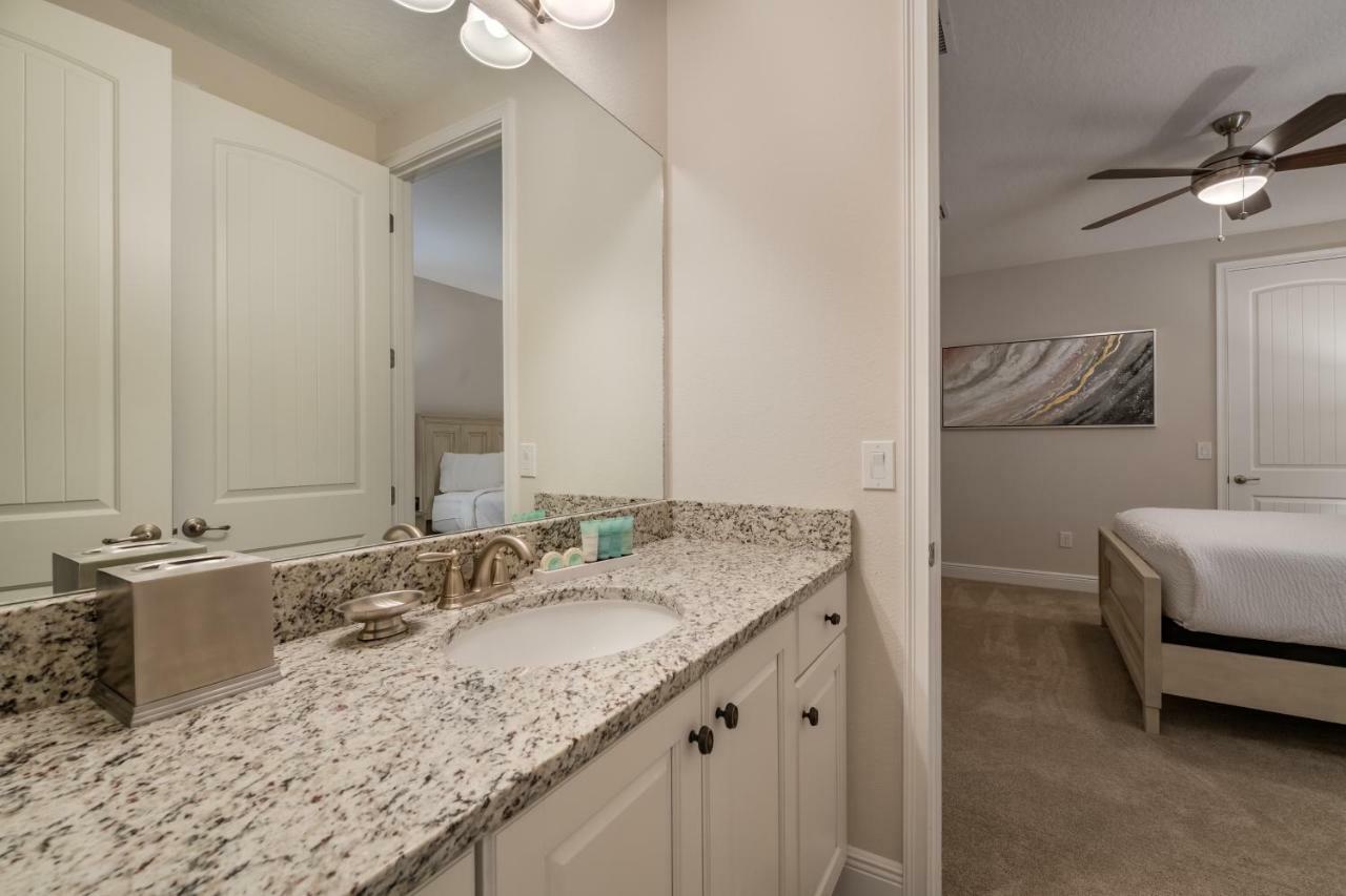 Cozy Near By Rentyl With Private Pool, Air Hockey Table & Amenities - 201b Holiday home *