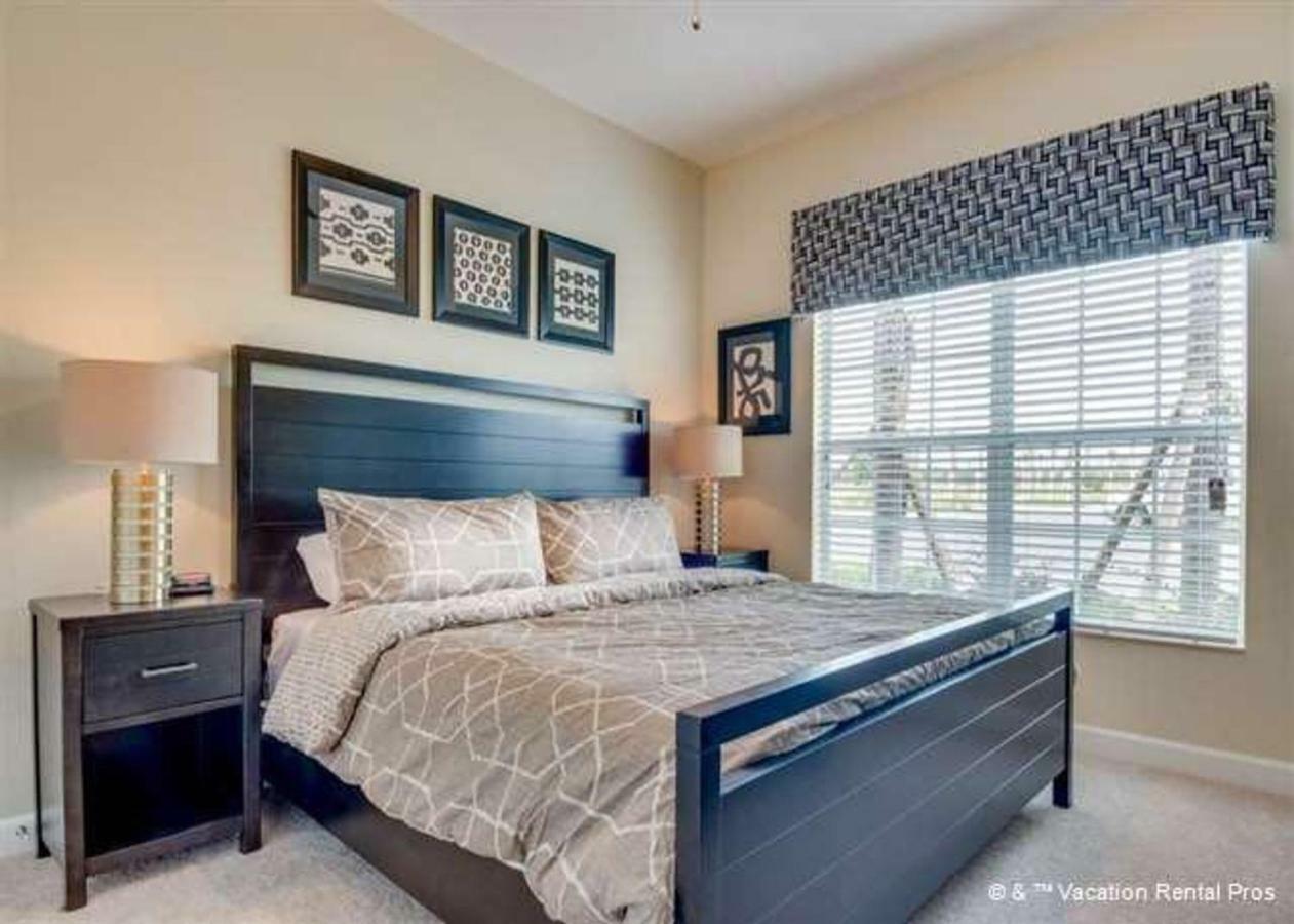 Storey - 4902 Clock By Fairytalevr Orlando