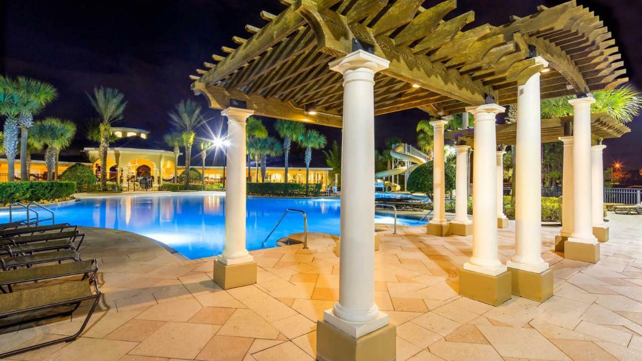 Holiday home Daze - 5 Bed Windsor Hills Pool