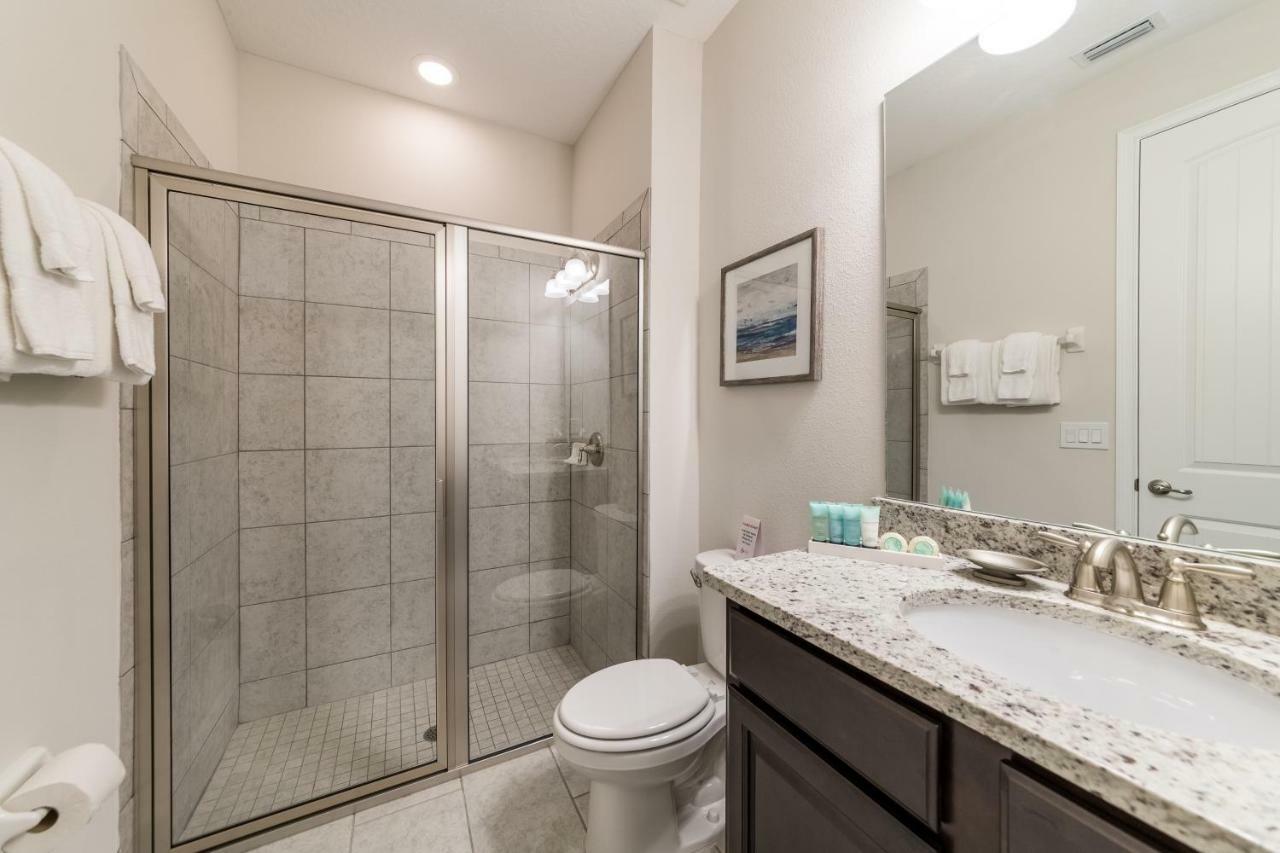 Charming By Rentyl Near With Private Pool, Game & Amenities - 7489m *