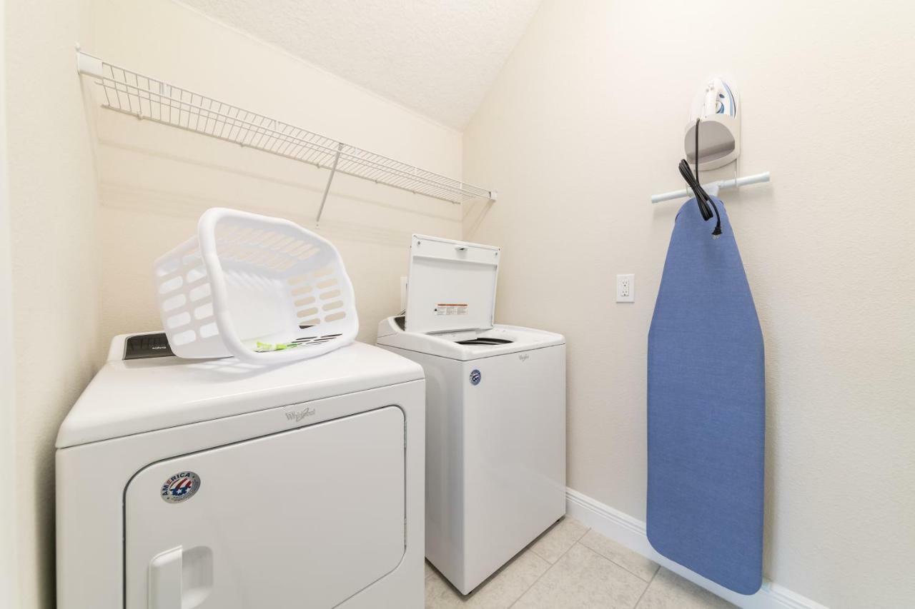 Charming By Rentyl Near With Private Pool, Game & Amenities - 7489m Orlando