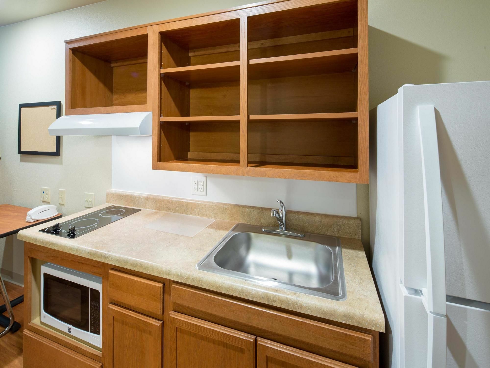 Extended Stay America Select Suites - Orlando - East Hotel 2*