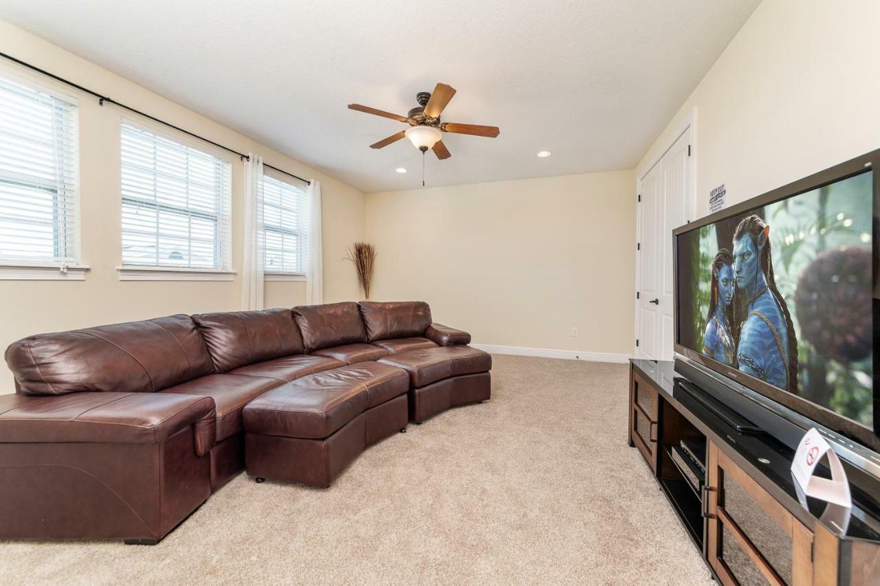 Lovely By Rentyl Near With Private Screened In Pool & Amenities - 430l * Orlando