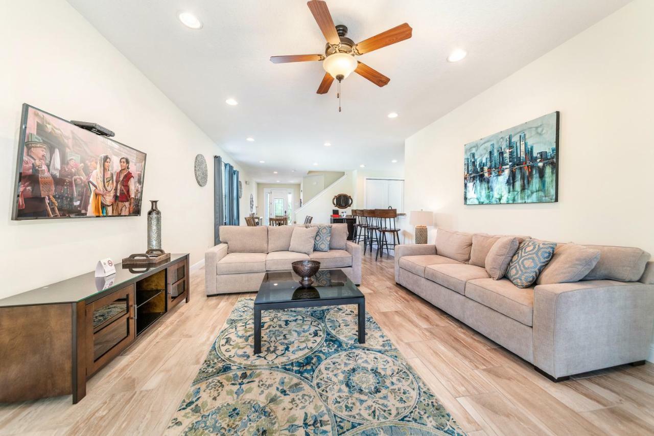 Lovely By Rentyl Near With Private Screened In Pool & Amenities - 430l