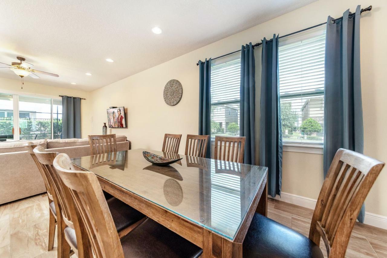 Lovely By Rentyl Near With Private Screened In Pool & Amenities - 430l Orlando