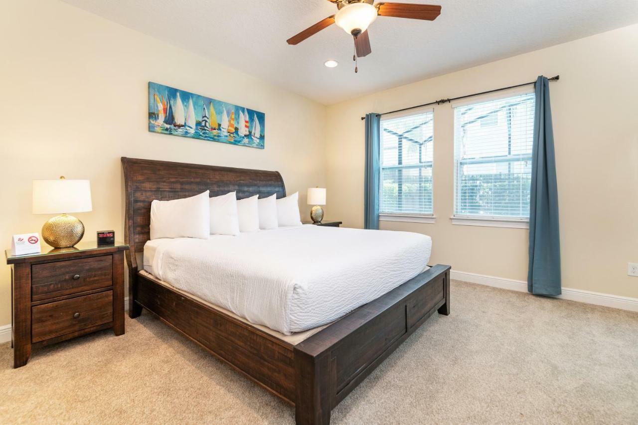 Lovely By Rentyl Near With Private Screened In Pool & Amenities - 430l Holiday home *