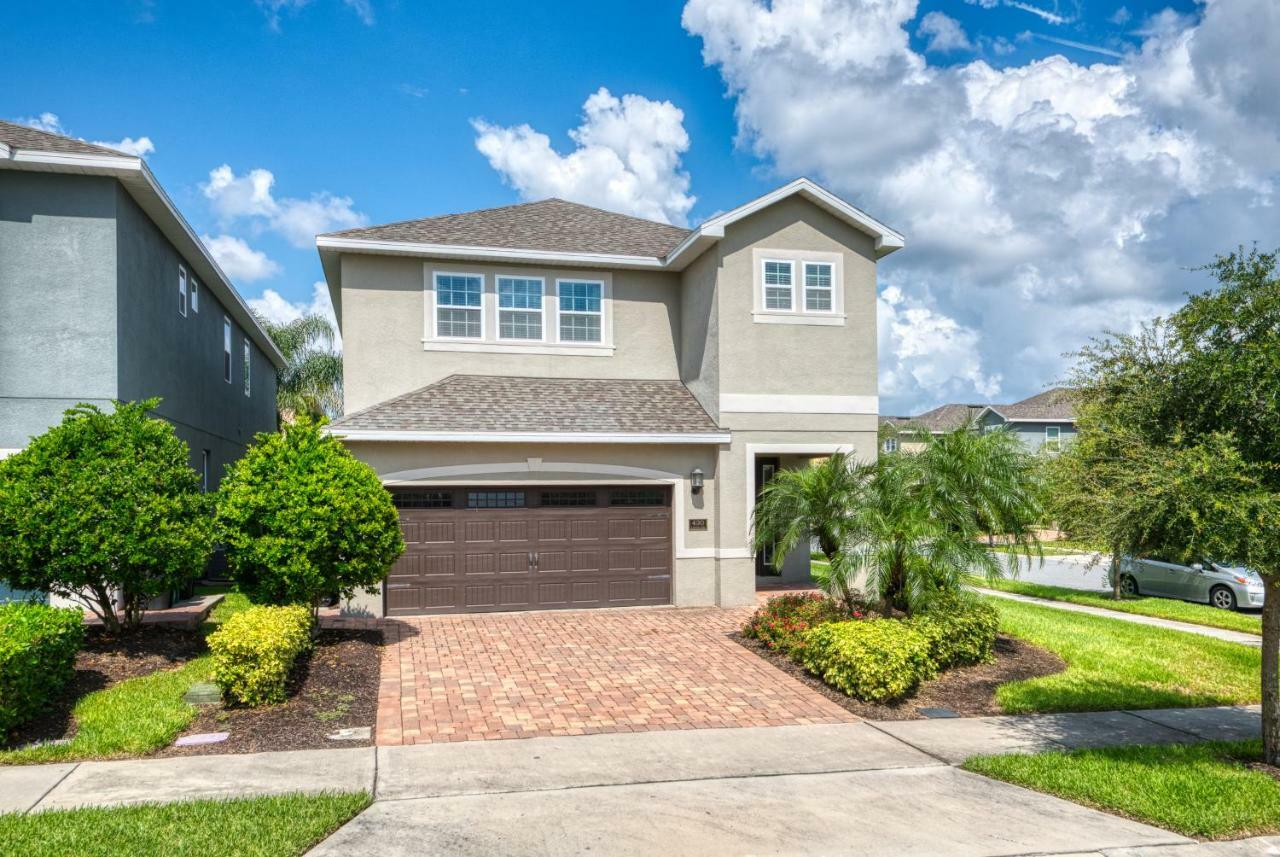 Lovely By Rentyl Near With Private Screened In Pool & Amenities - 430l