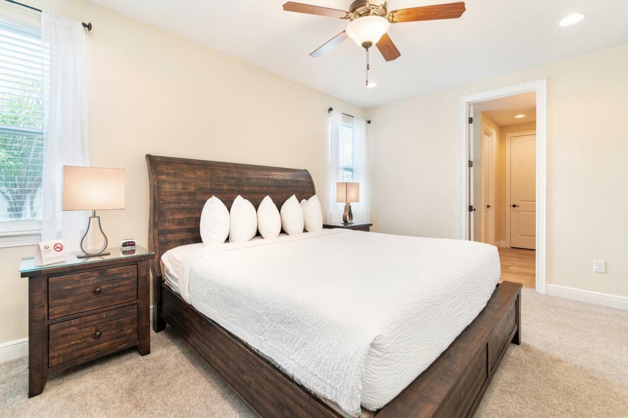 Lovely By Rentyl Near With Private Screened In Pool & Amenities - 430l Holiday home Orlando