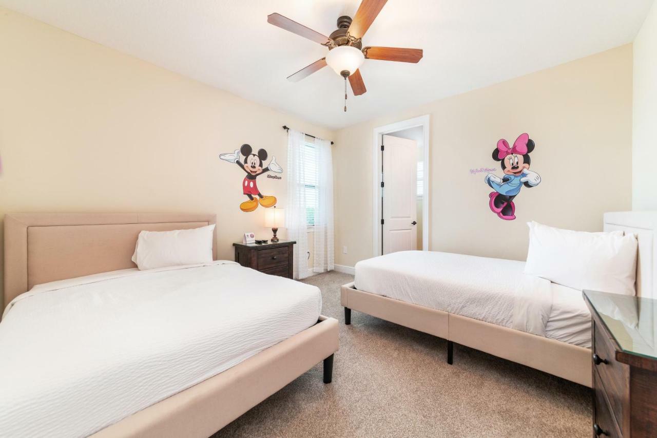 Lovely By Rentyl Near With Private Screened In Pool & Amenities - 430l * Orlando
