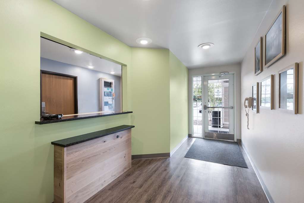 Extended Stay America Select Suites - Orlando - East