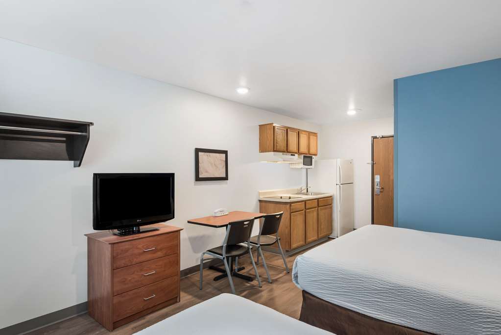 Extended Stay America Select Suites - Orlando - East 2*