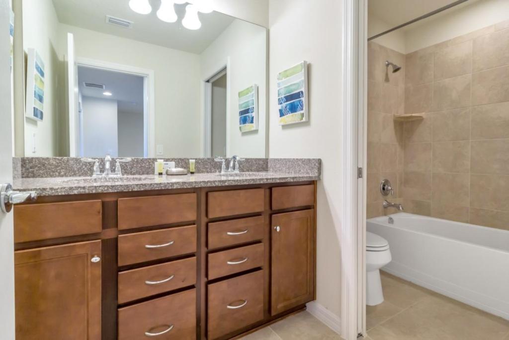 Windsor At Westside 8870 Ihr 1058 Villa Orlando