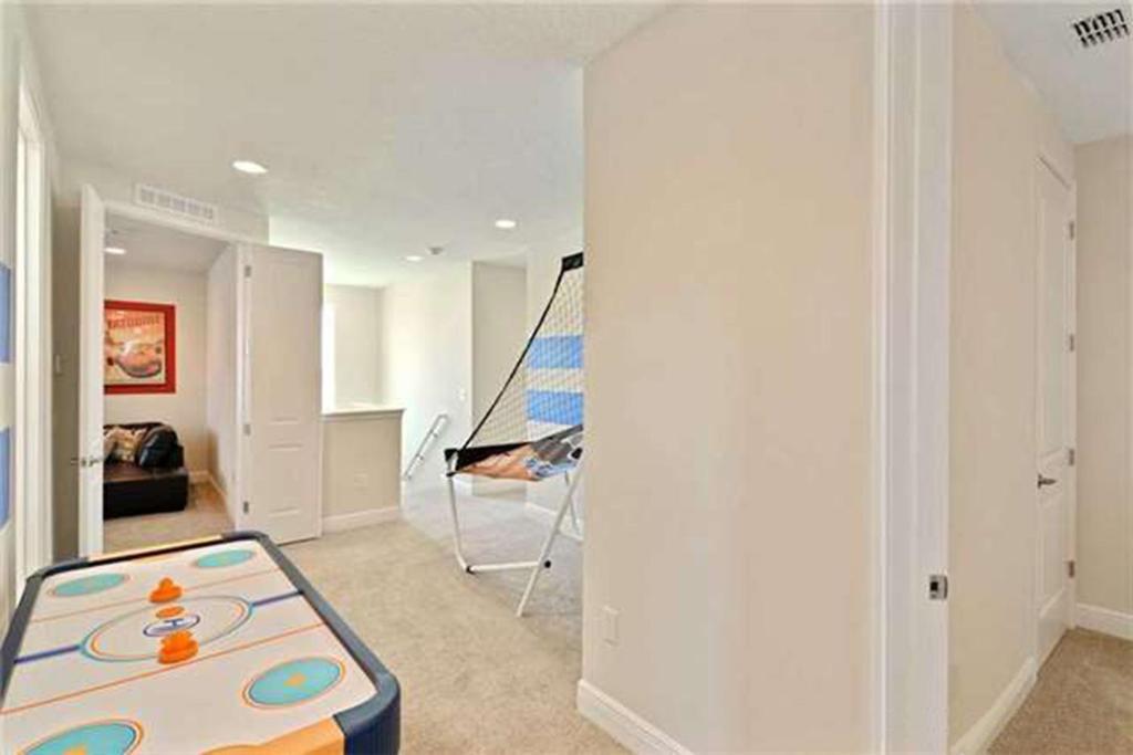 8 Bedroom Vacation With Pool Orlando