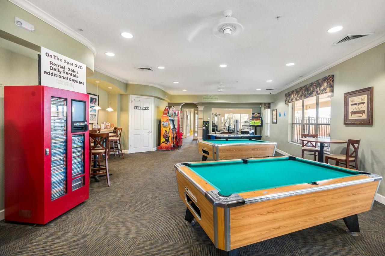 Spacious In Gated Resort, 2 Mi To Disney! Holiday home Orlando