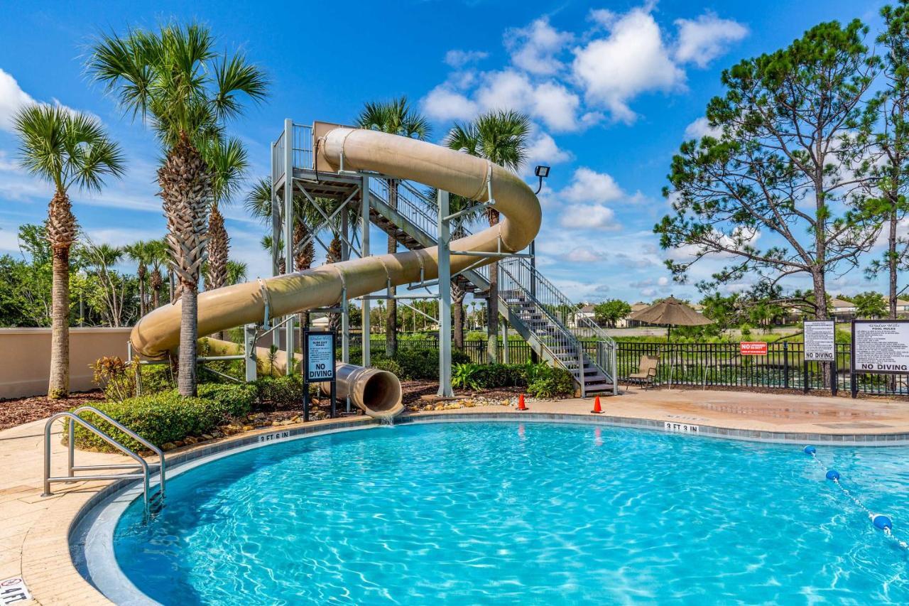 Holiday home Spacious In Gated Resort, 2 Mi To Disney! Orlando