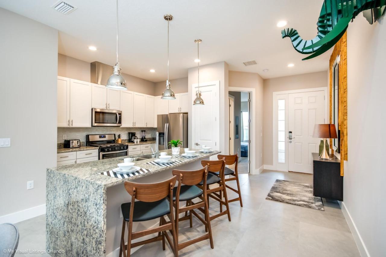 Villa 7572 Sunny Dreams Lane *