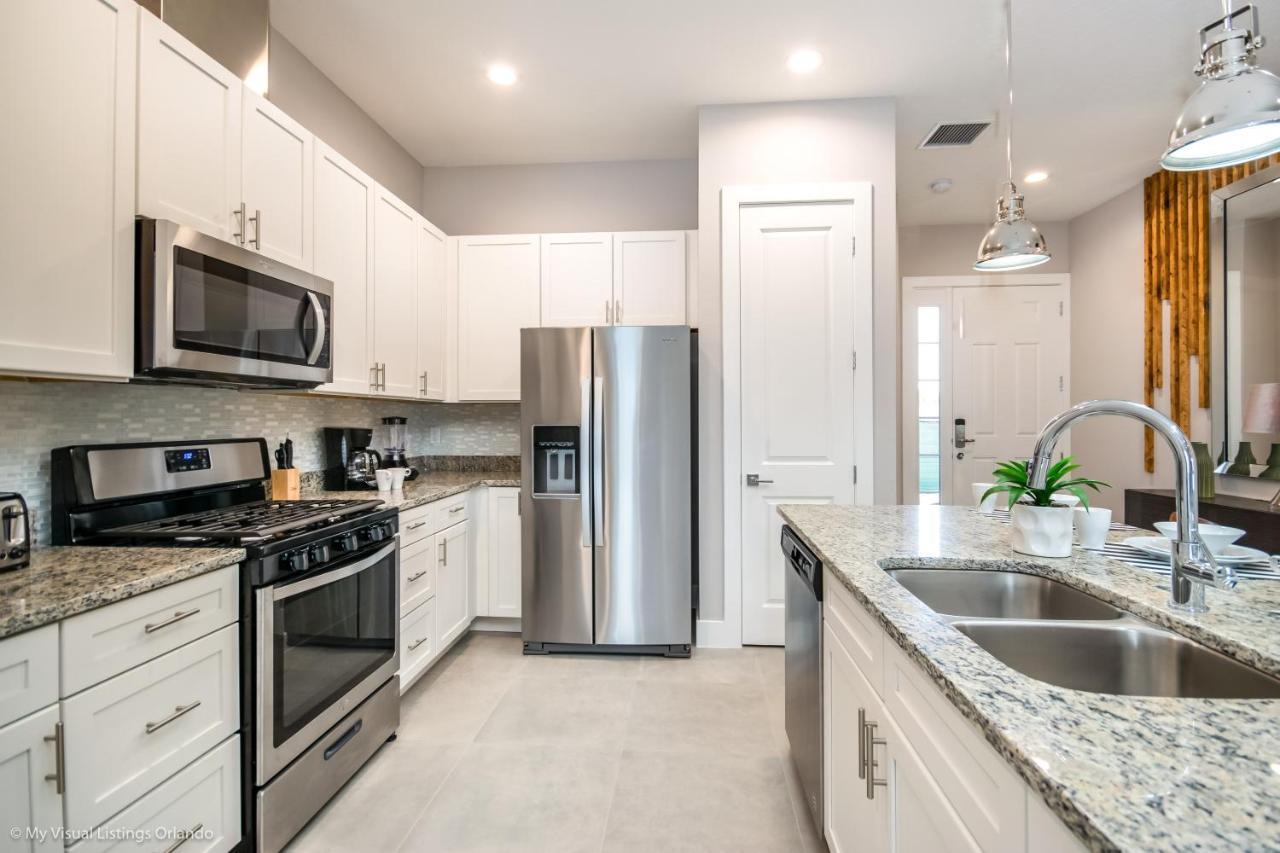 7572 Sunny Dreams Lane