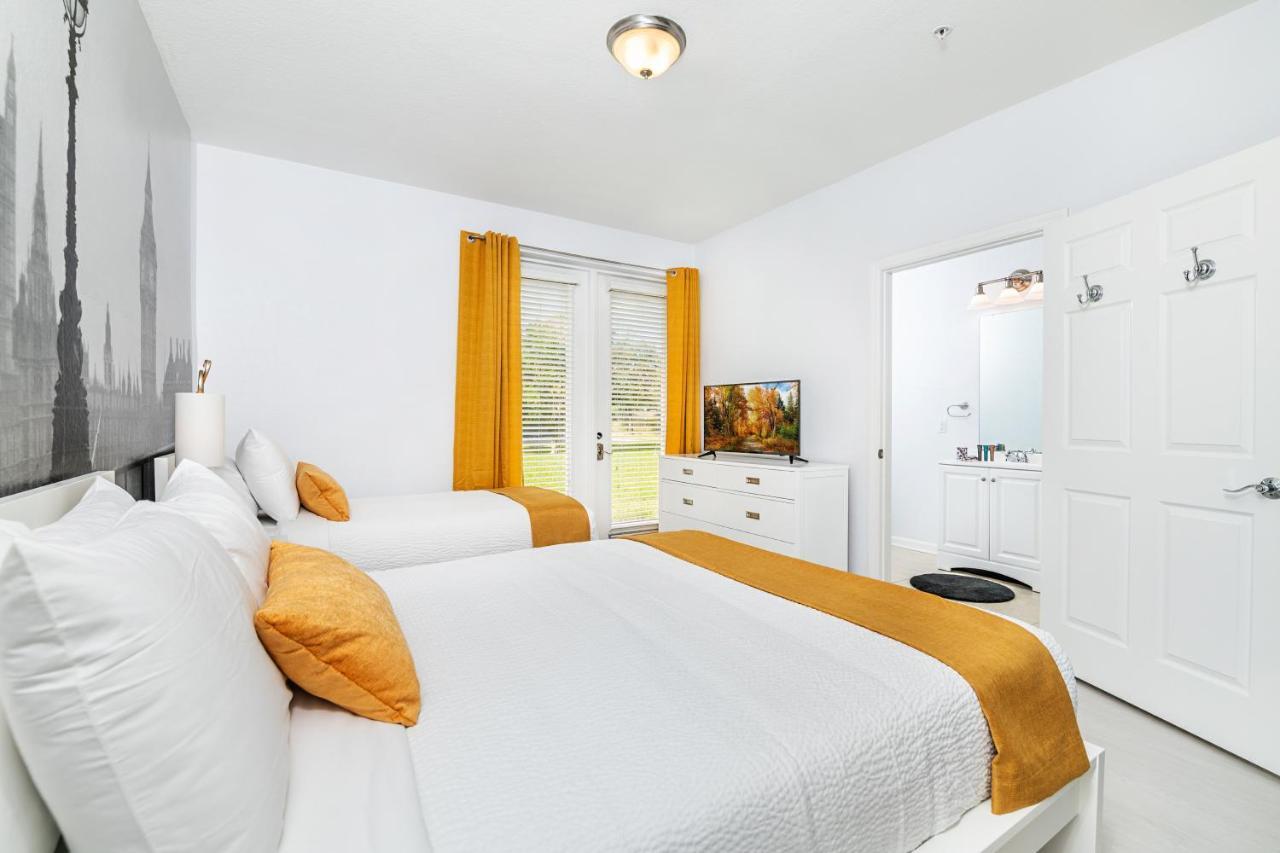Holiday home Updated Vista Cay Townhome, 10 Min From Universal