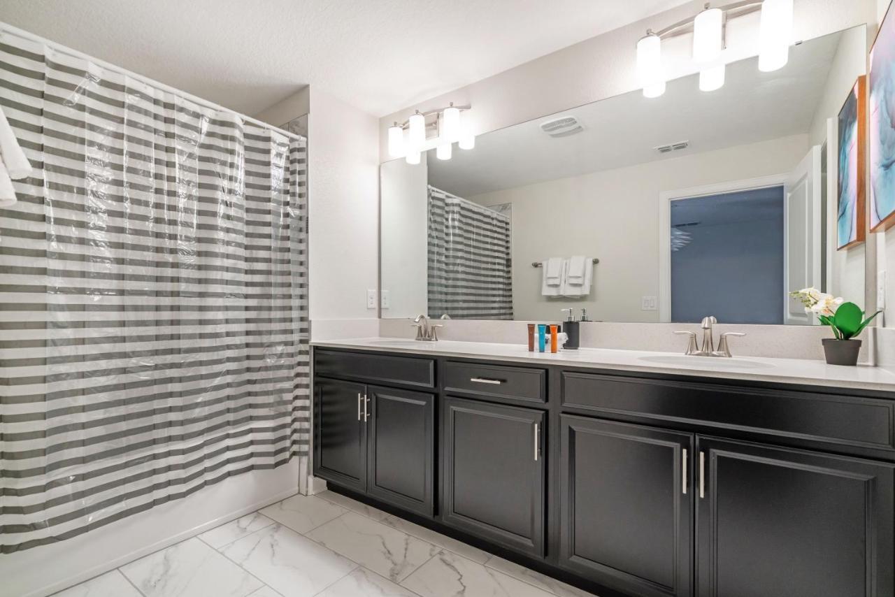 Holiday home Beautiful Modern Wprivate Pool Near Wdw