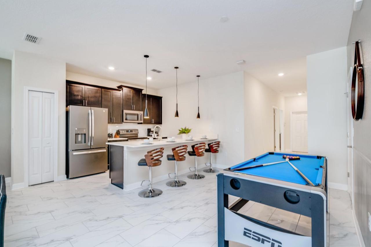 Holiday home Beautiful Modern Wprivate Pool Near Wdw *
